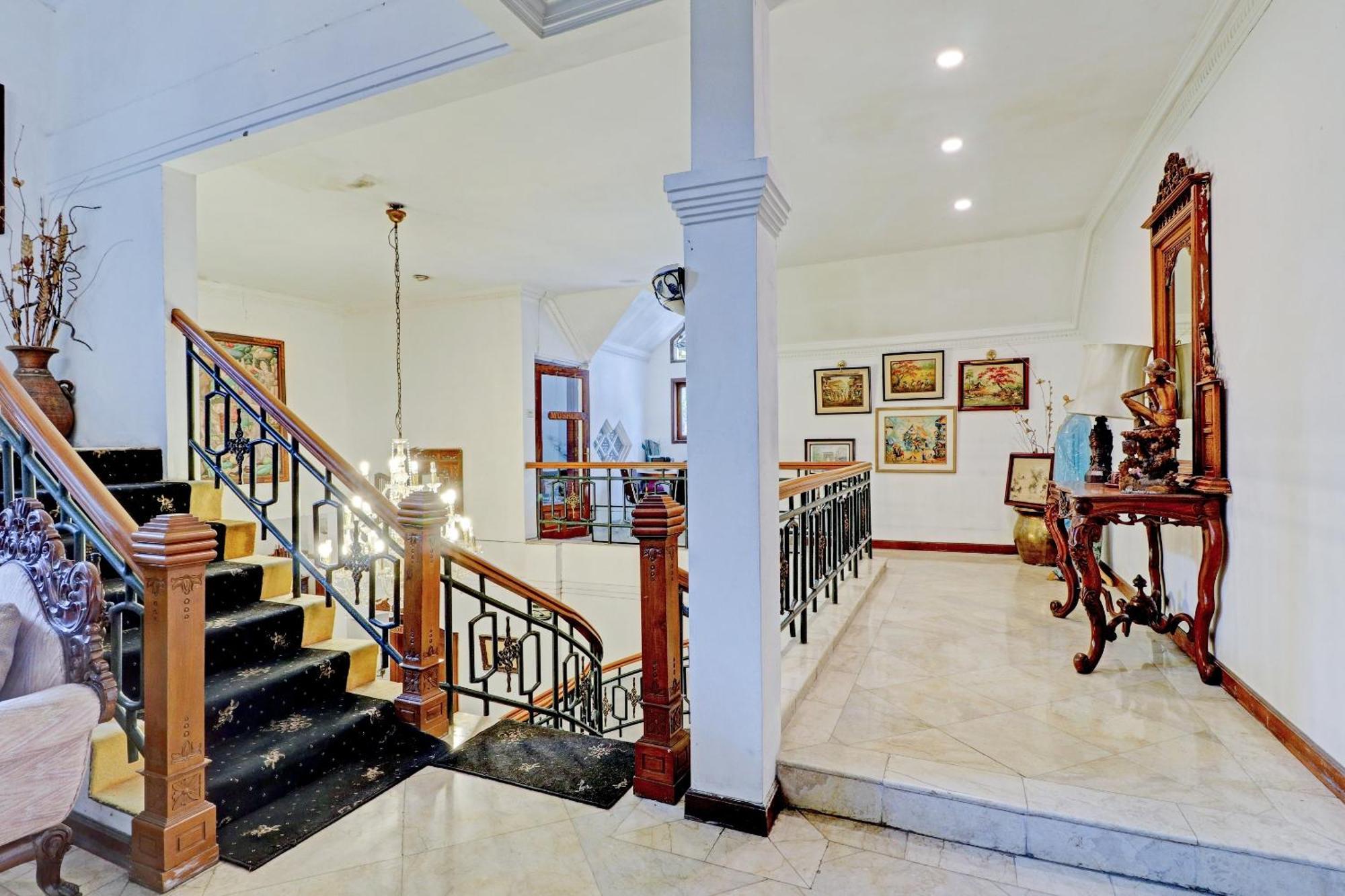 Hotel O Bandung Near Stadion Siliwangi Formerly The Ethnic Hotel Bandung Ngoại thất bức ảnh